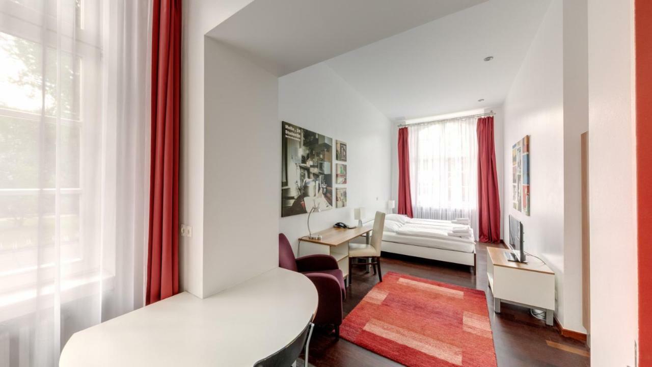 Gls Studio Hotel Berlin Bagian luar foto